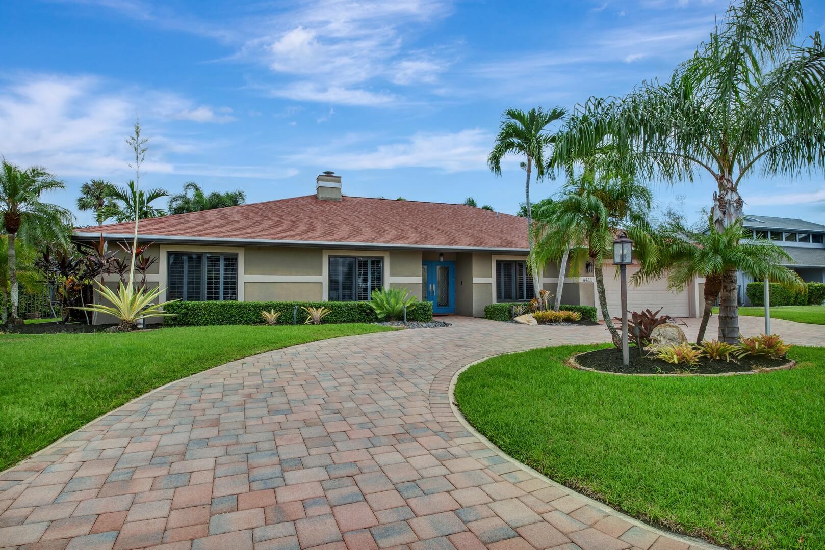 4411 Caryota Drive
