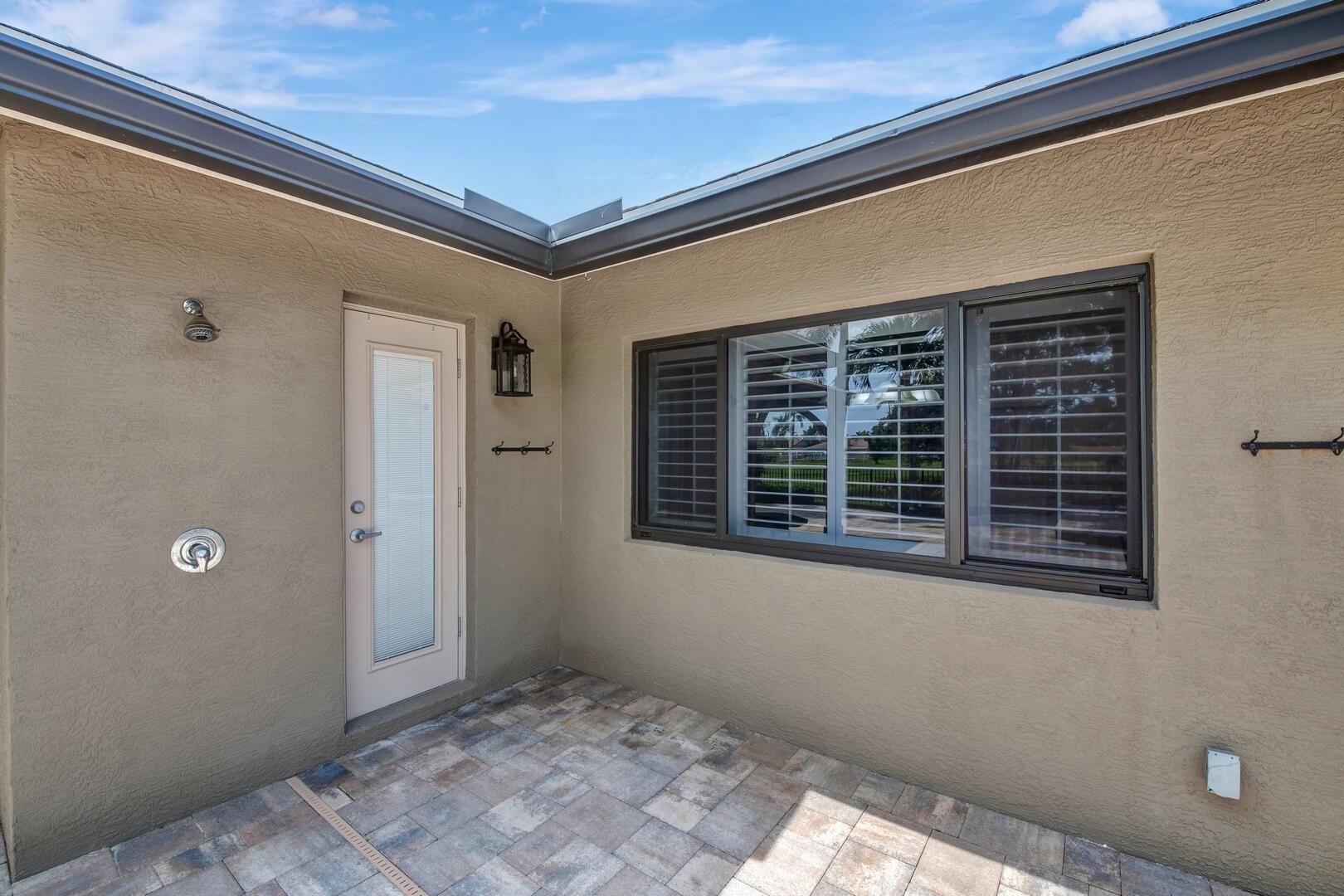 4411 Caryota Drive