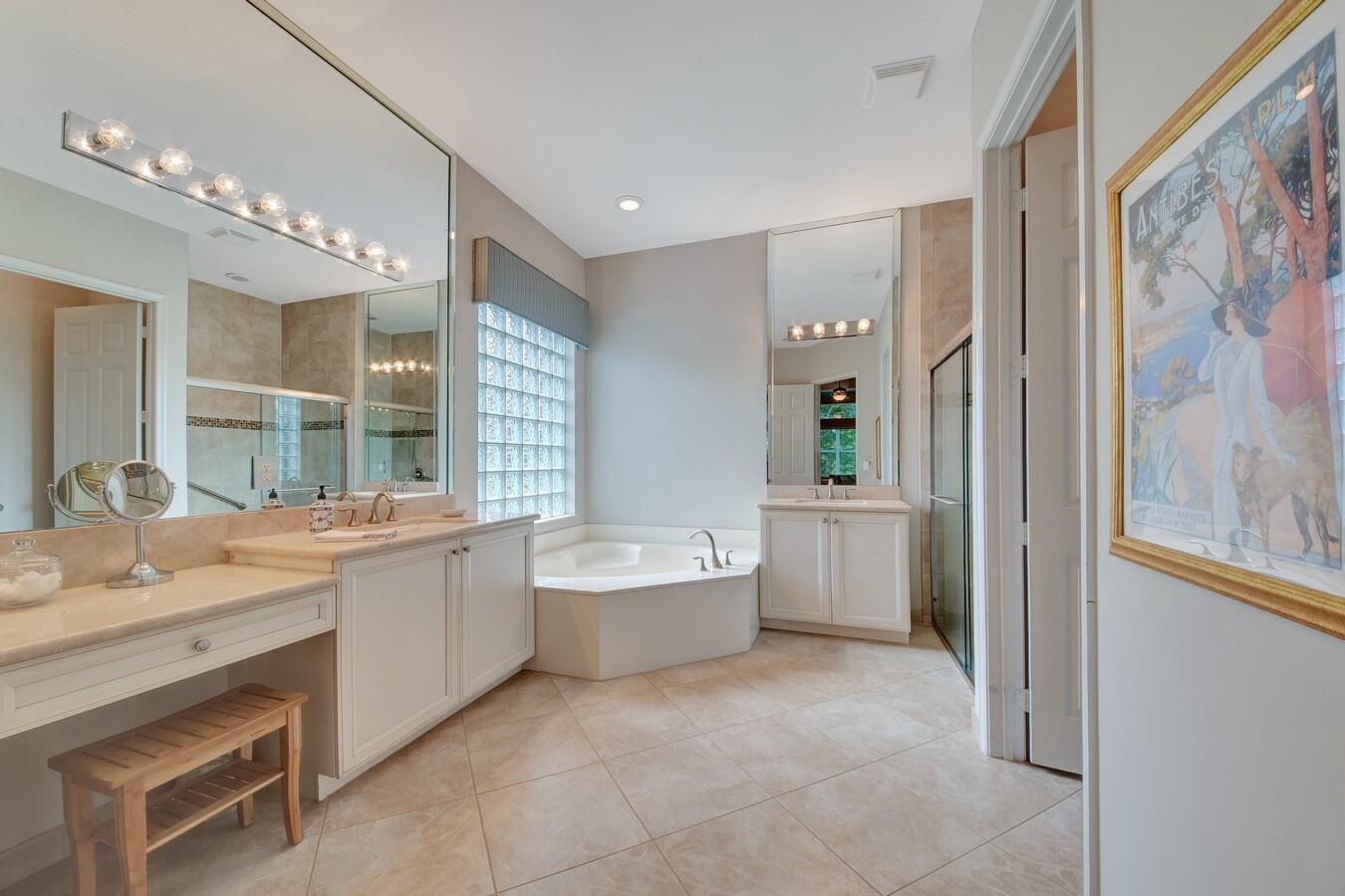 9867 Bluefield Drive