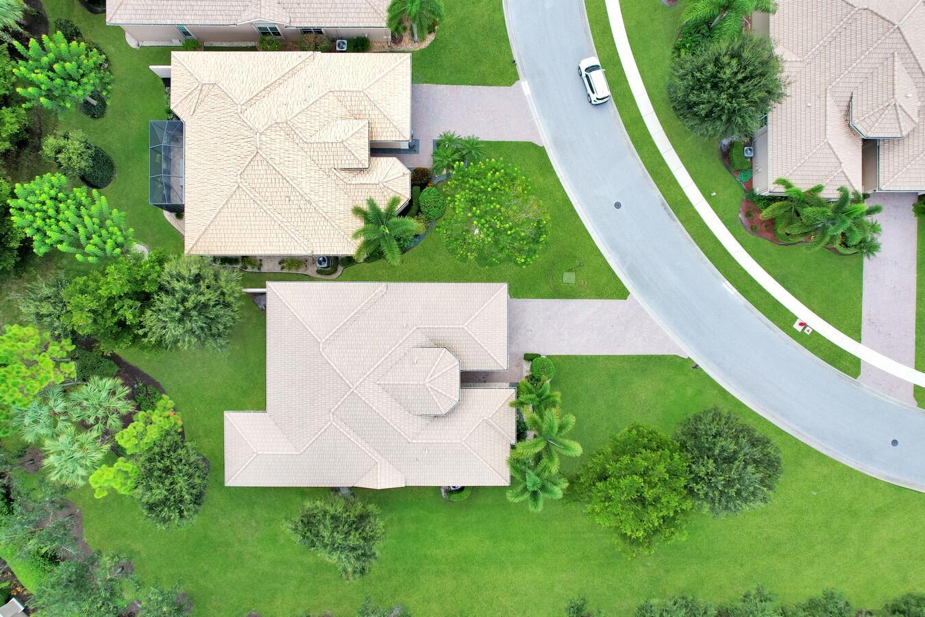 9867 Bluefield Drive