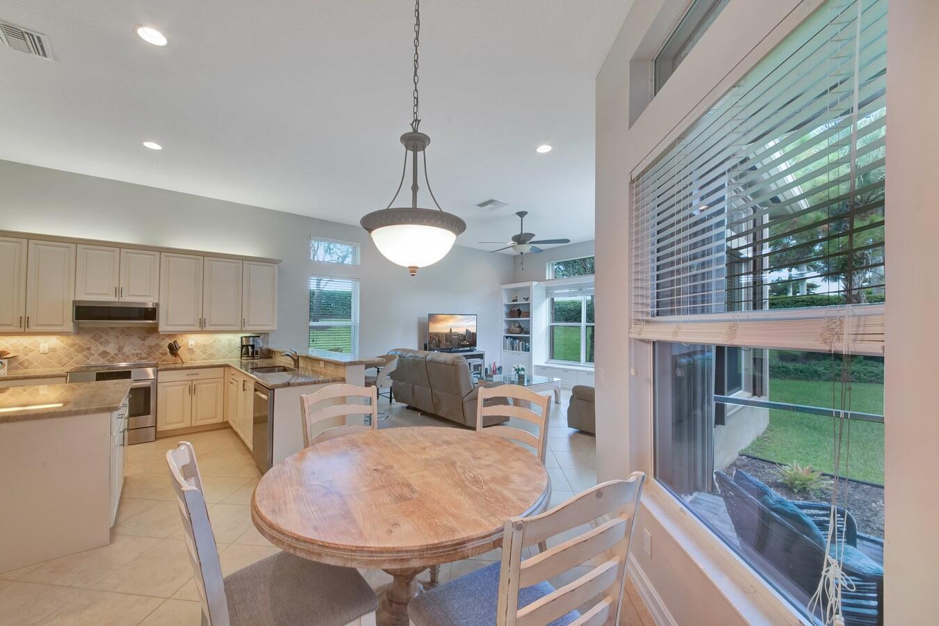 9867 Bluefield Drive