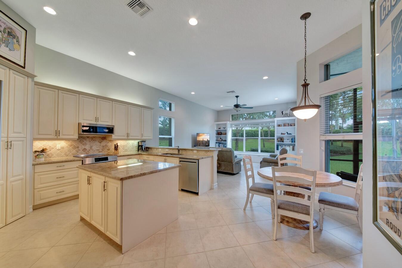 9867 Bluefield Drive