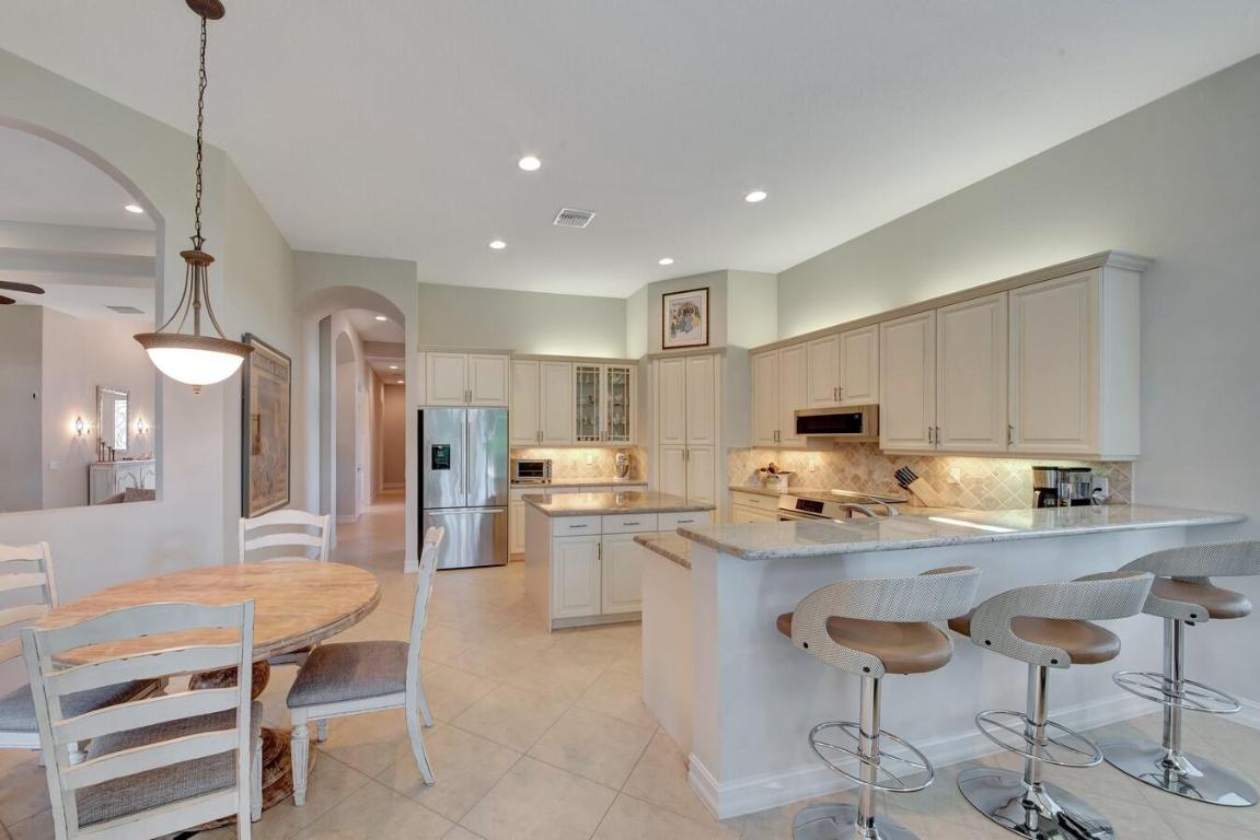 9867 Bluefield Drive