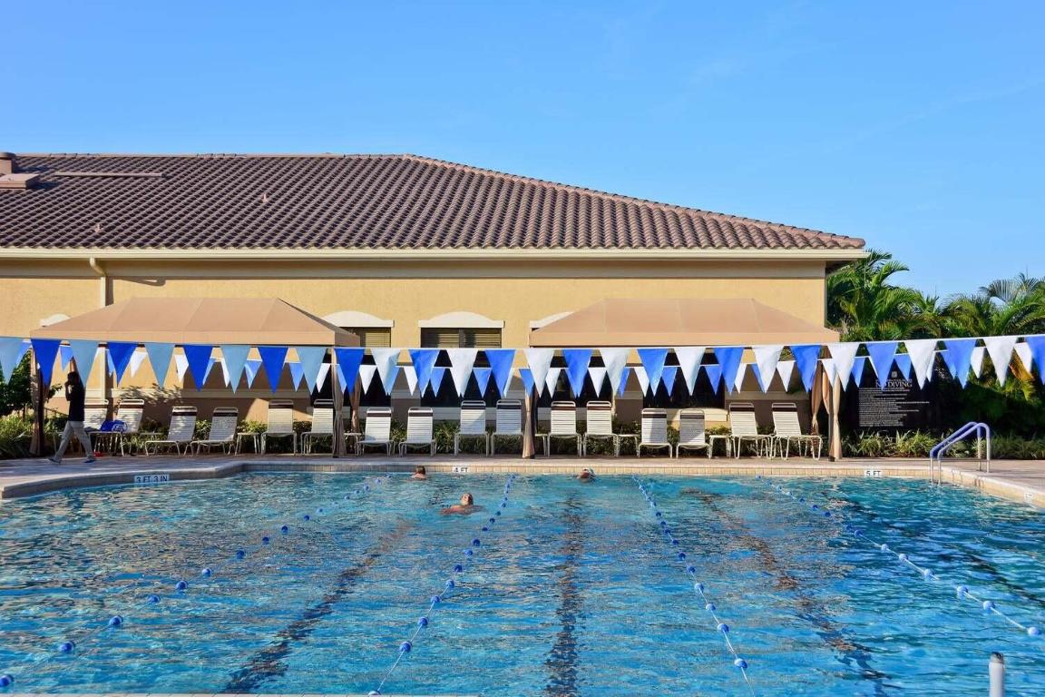 9867 Bluefield Drive