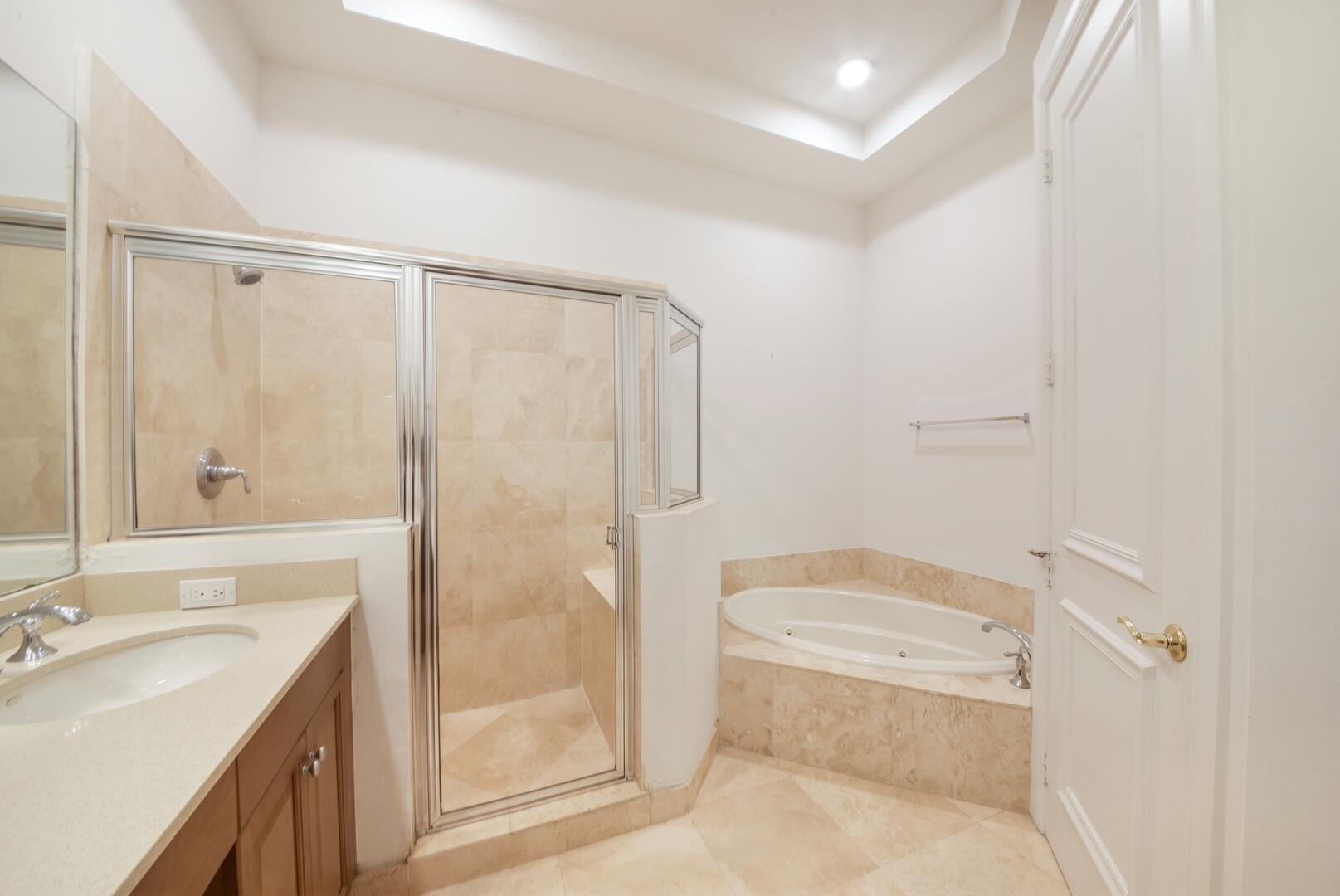 425 NE 69th Circle