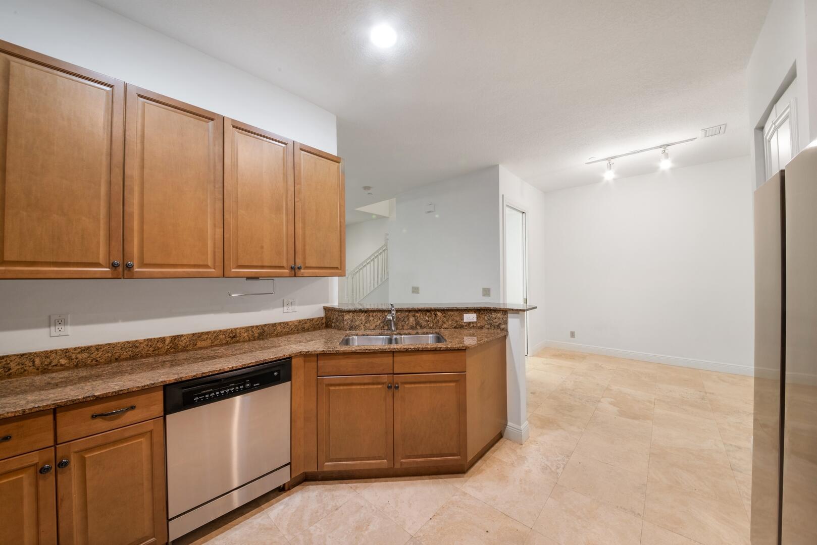 425 NE 69th Circle
