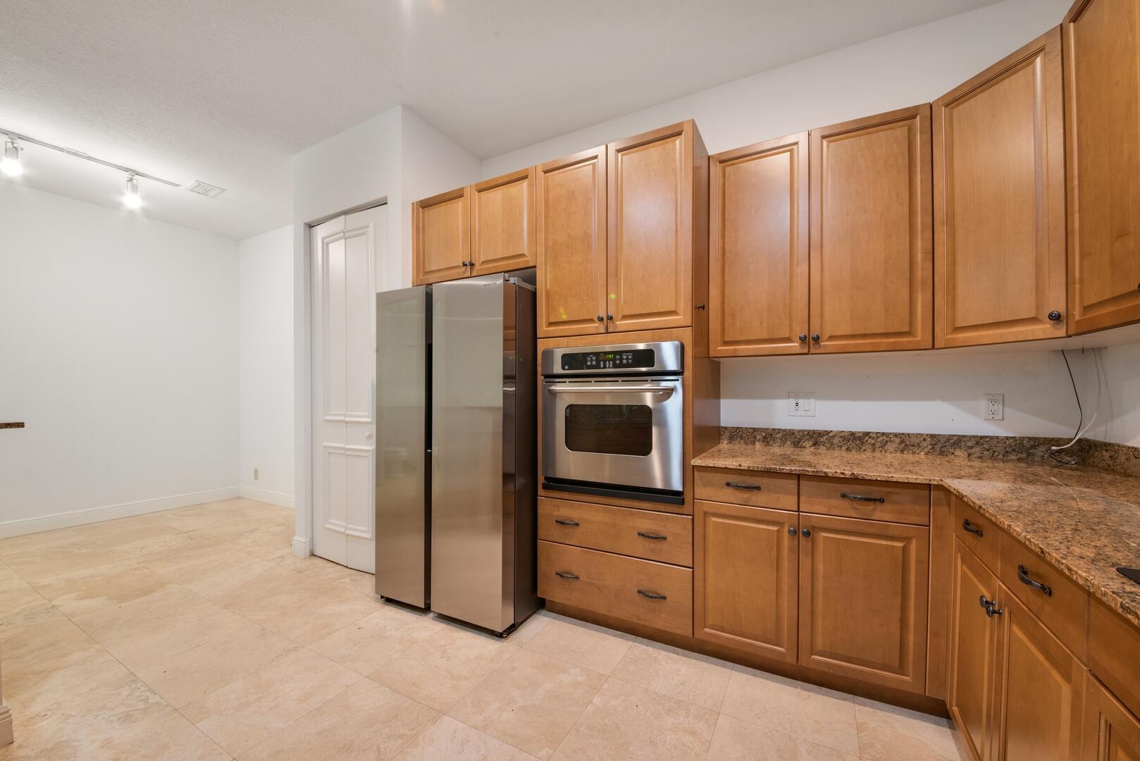 425 NE 69th Circle