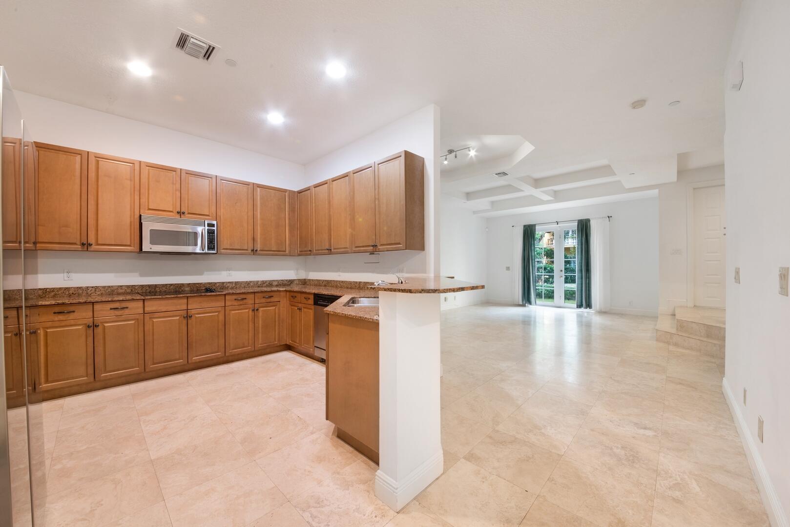 425 NE 69th Circle