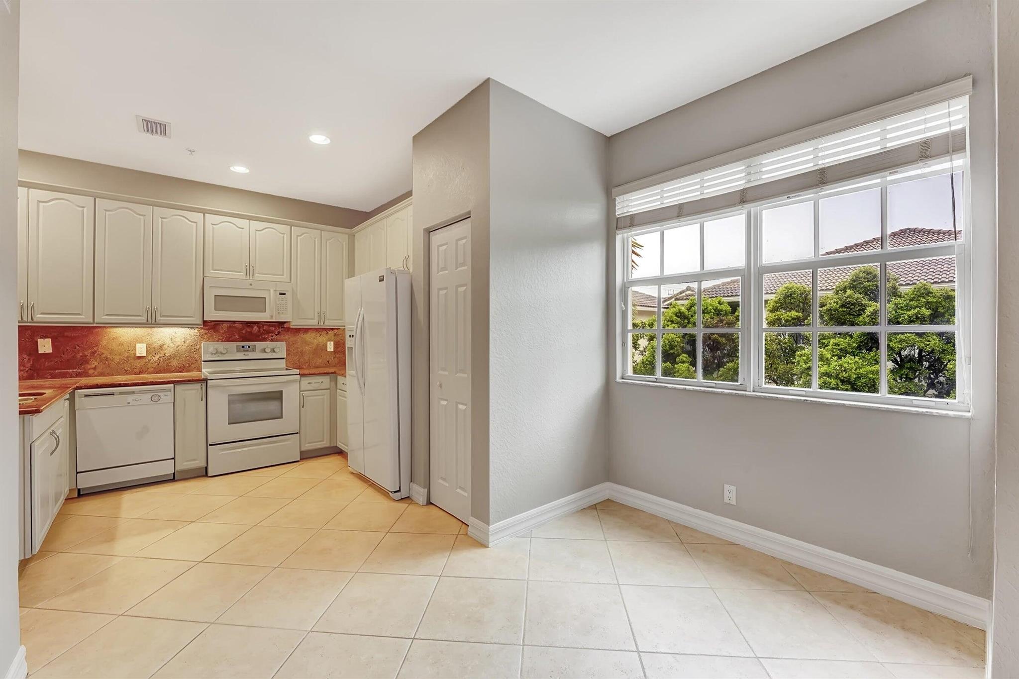 1868 NW 9th Street
