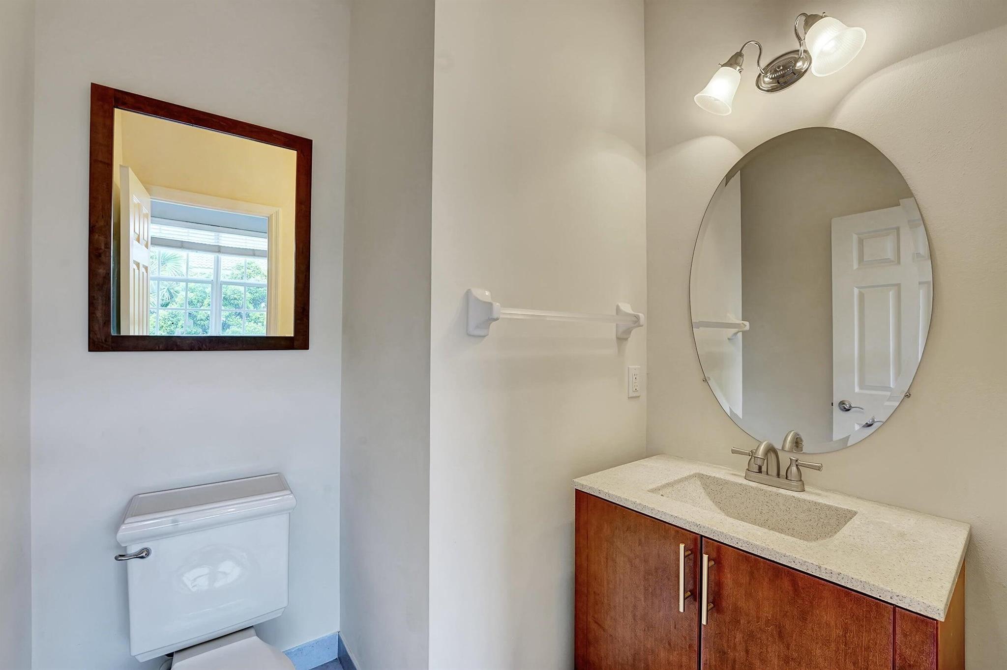 1868 NW 9th Street