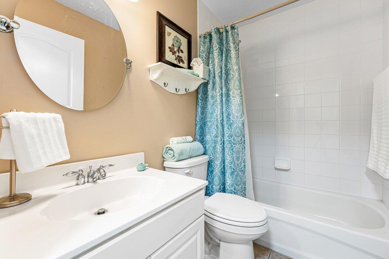 8828 SW Horizon Court