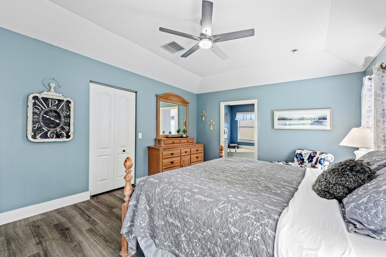 8828 SW Horizon Court