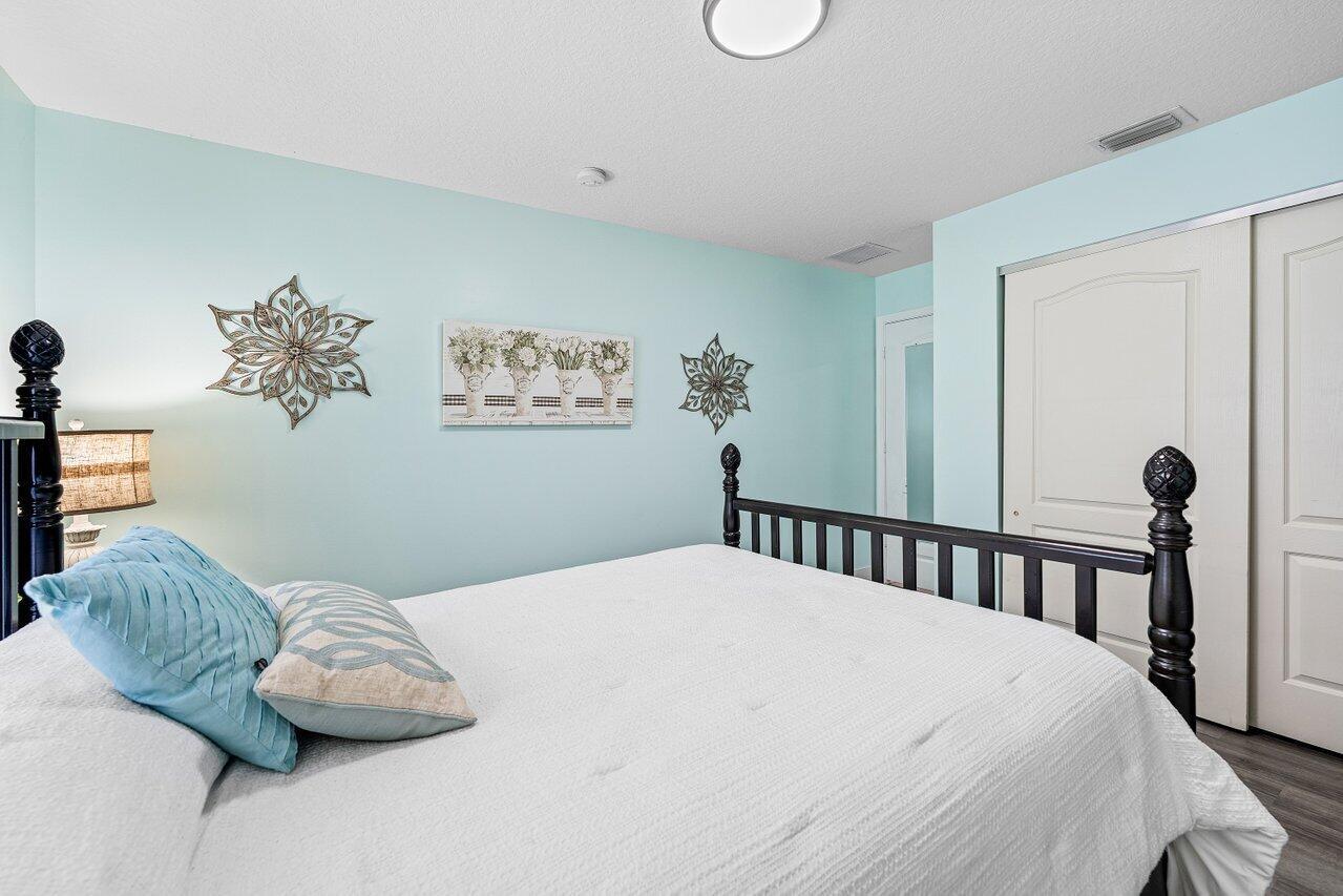 8828 SW Horizon Court