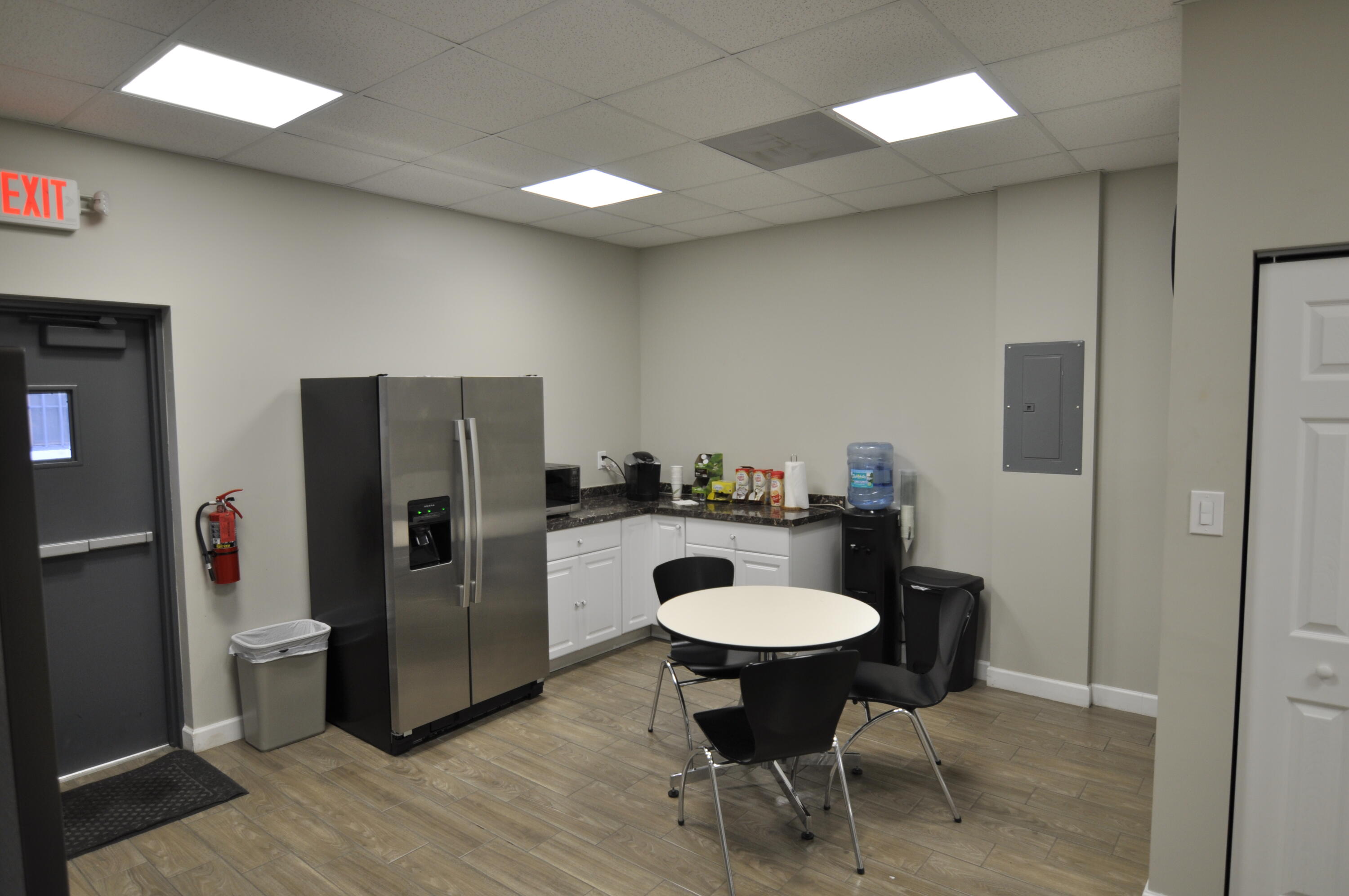 842 NW 7th Terrace NW