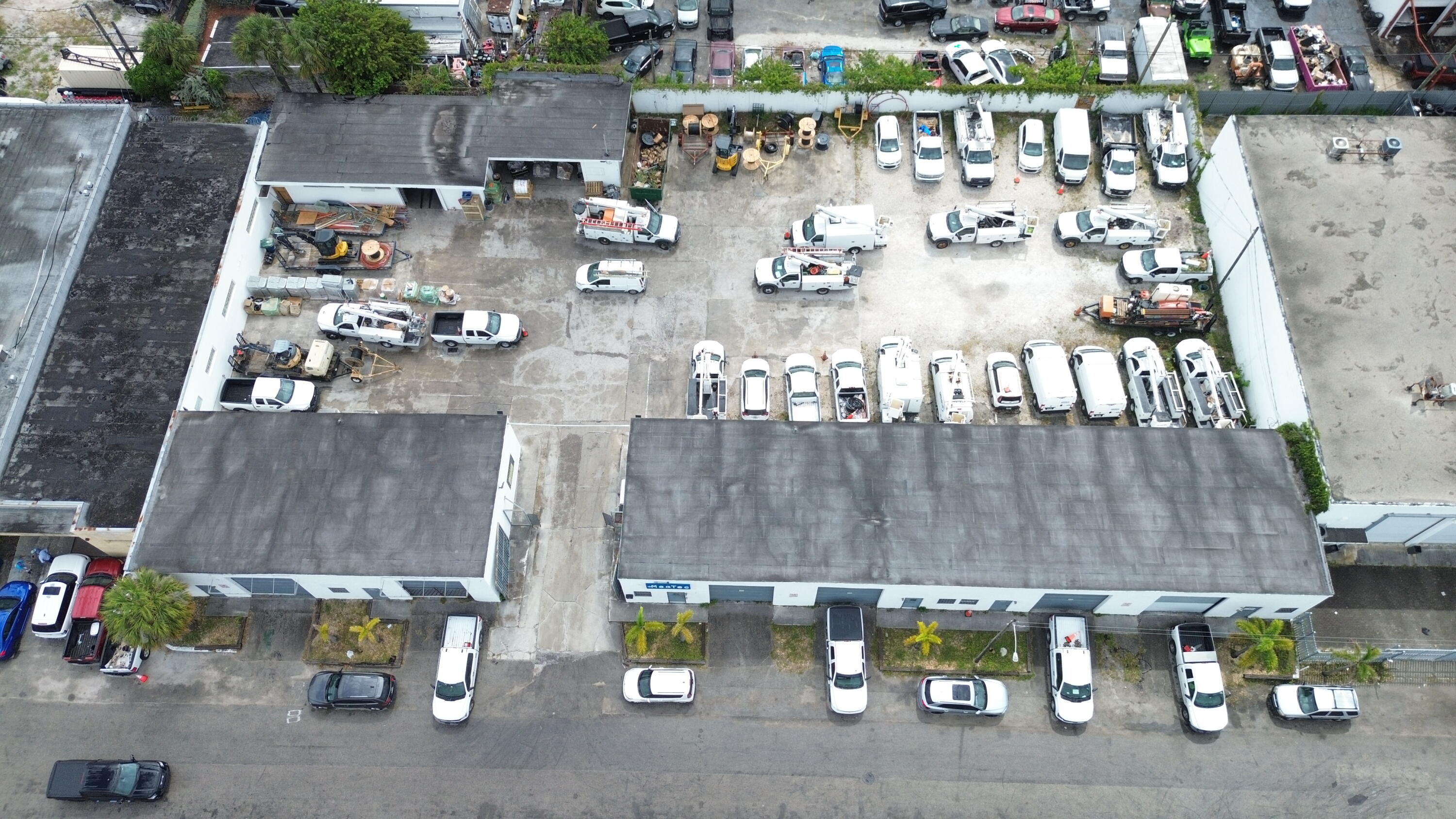 842 NW 7th Terrace NW