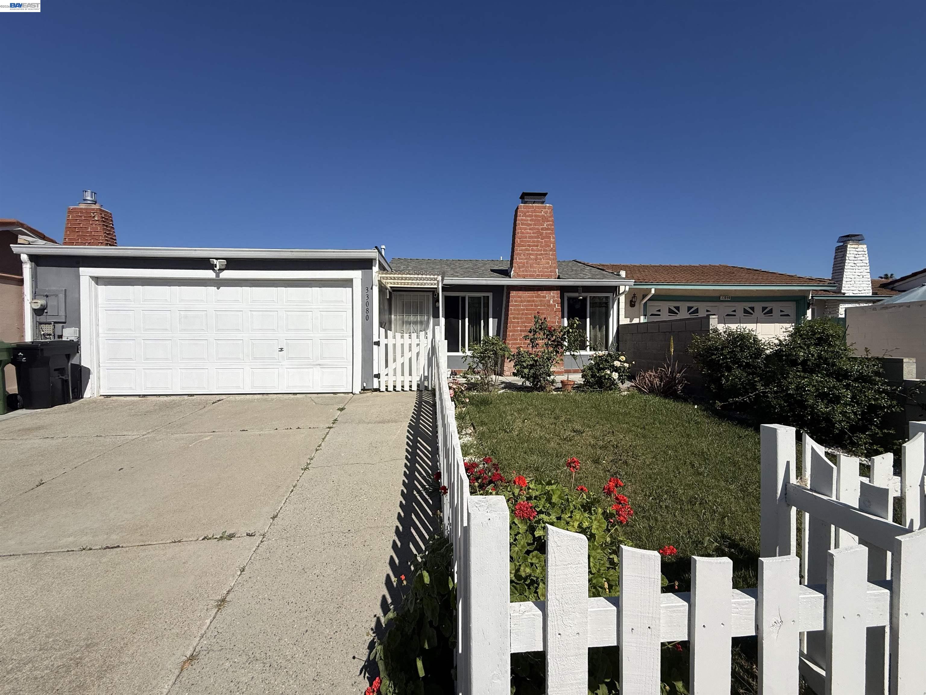 33080 Lake Mead Dr