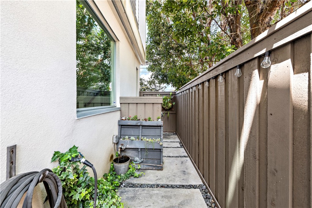 1970 Novus Place
