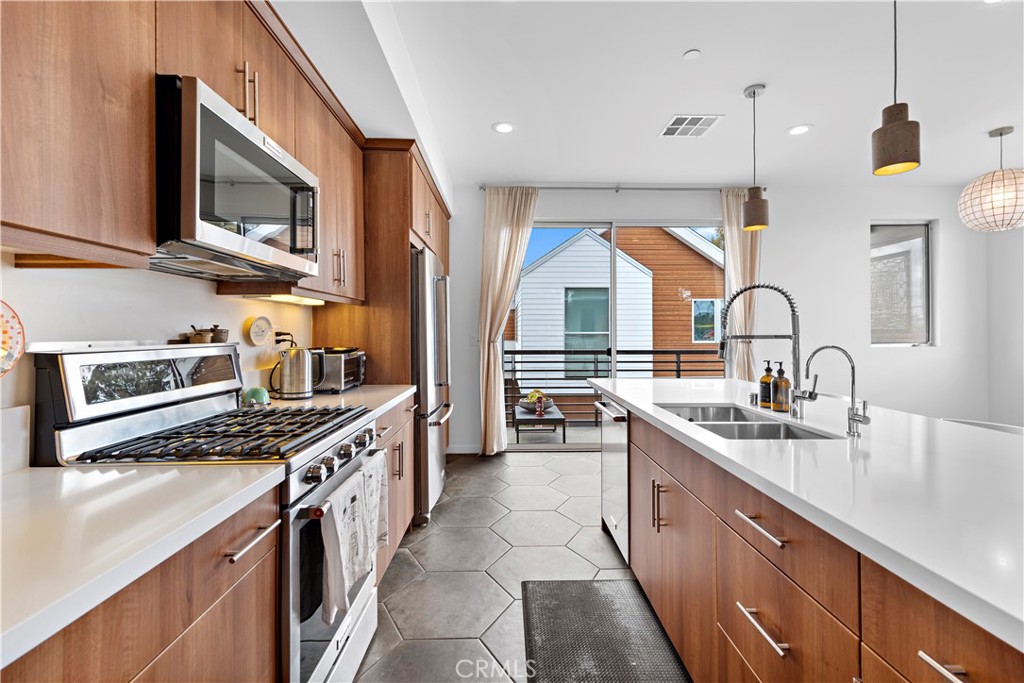 1970 Novus Place