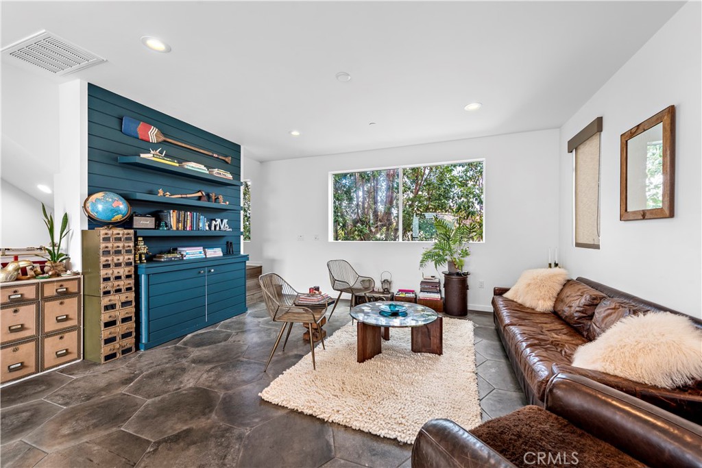 1970 Novus Place