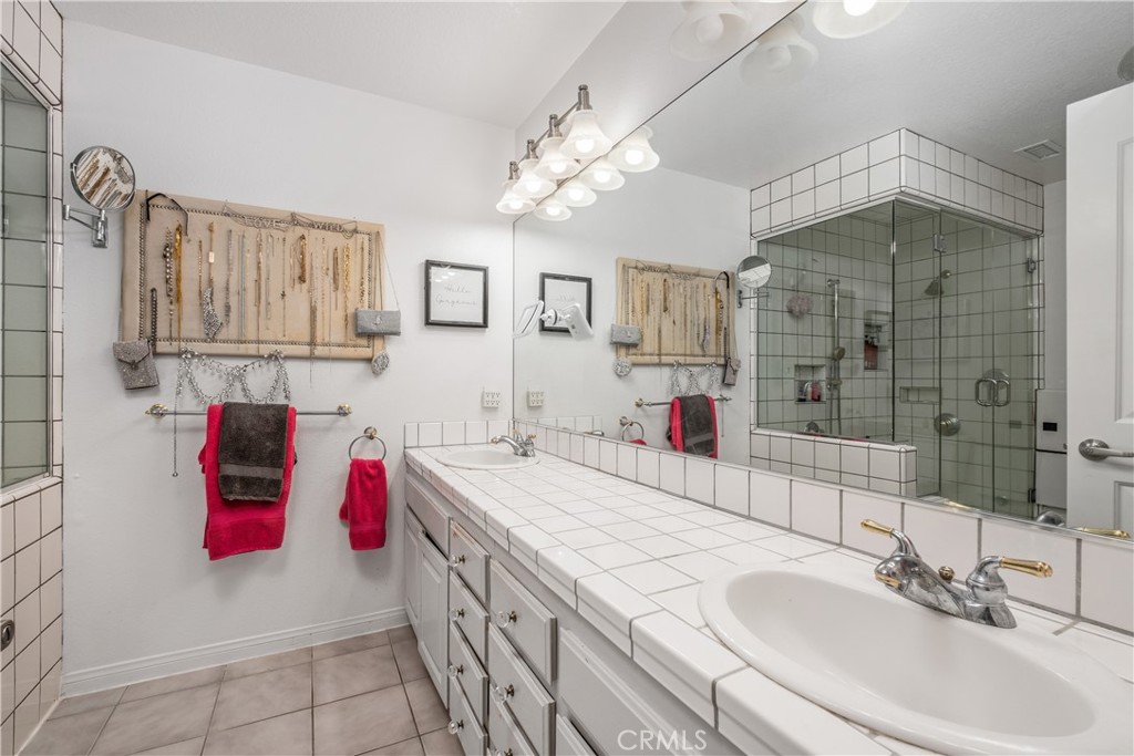 1596 Riverside Place A1