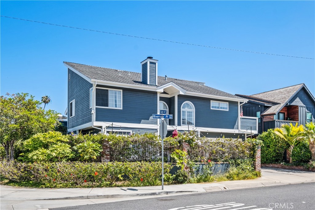 1596 Riverside Place A1