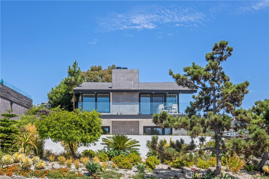 2568 Bonita Way