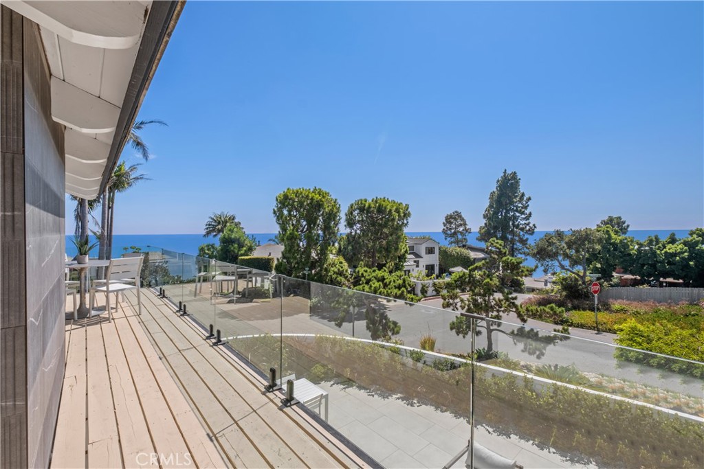 2568 Bonita Way