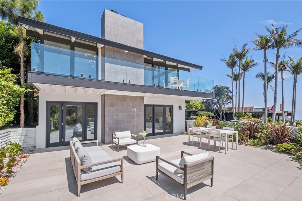 2568 Bonita Way