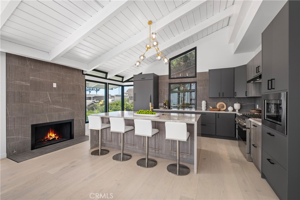 2568 Bonita Way