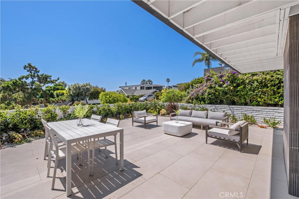 2568 Bonita Way