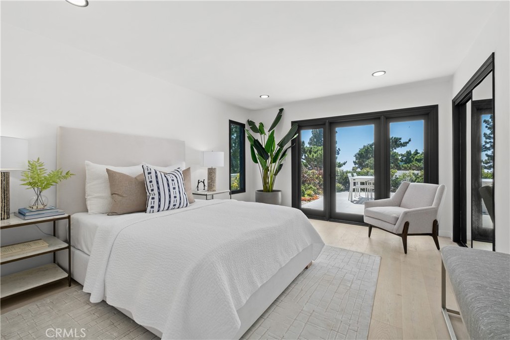 2568 Bonita Way