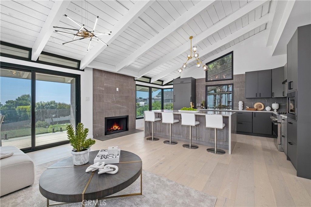 2568 Bonita Way