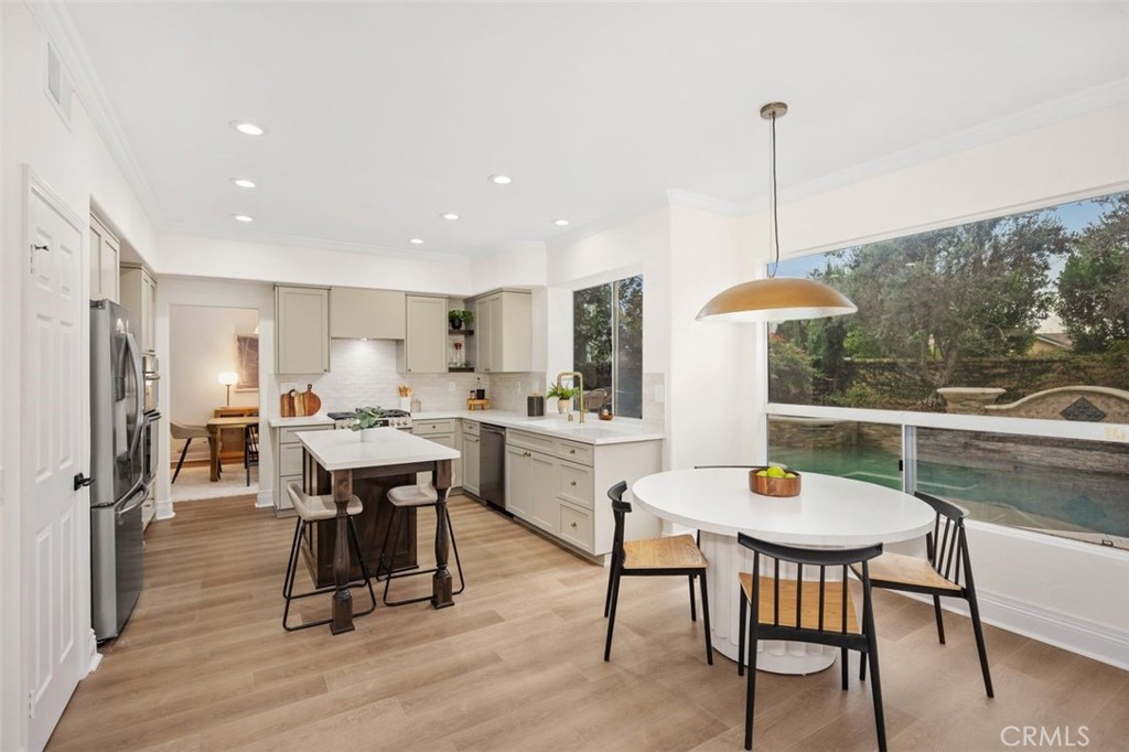 9 Brentwood