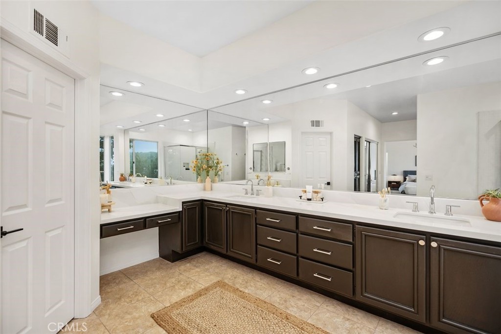 9 Brentwood