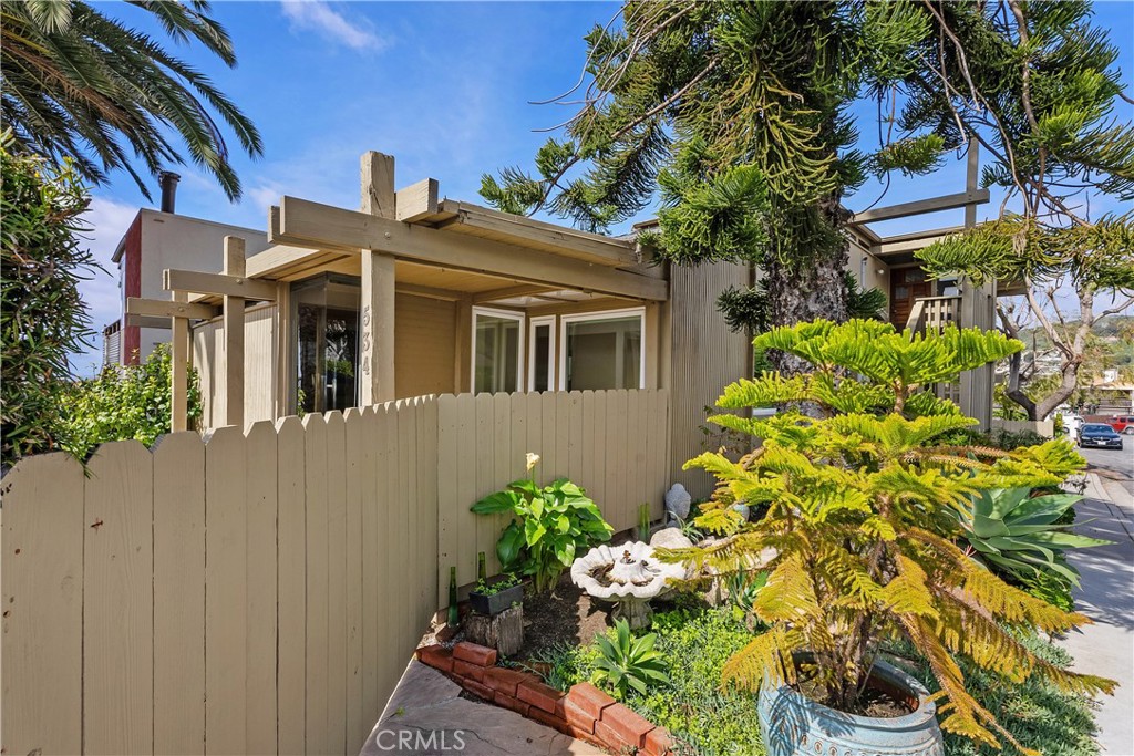 536 Legion Street