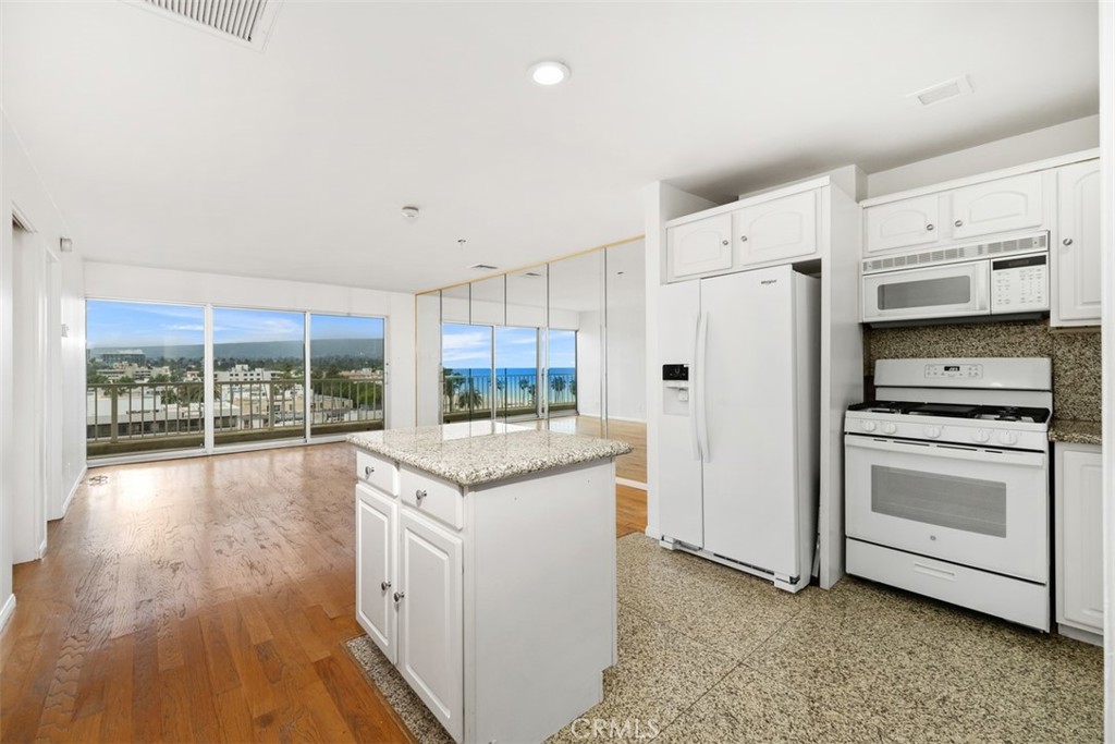 101 California Avenue 905