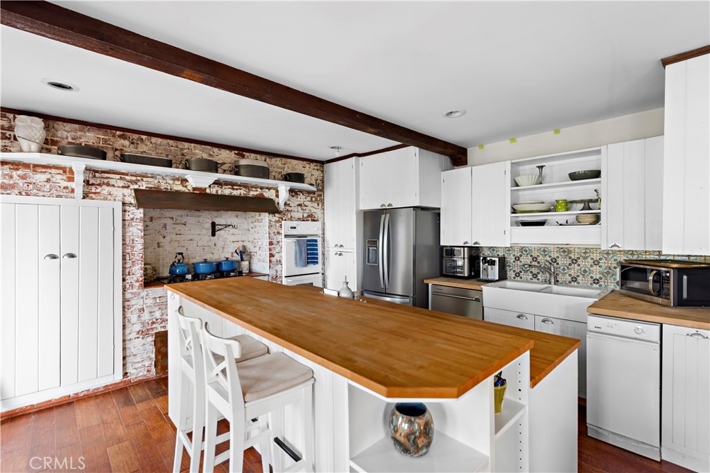 1048 Van Dyke Drive