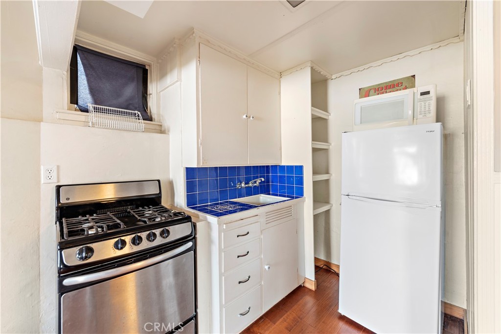 1048 Van Dyke Drive