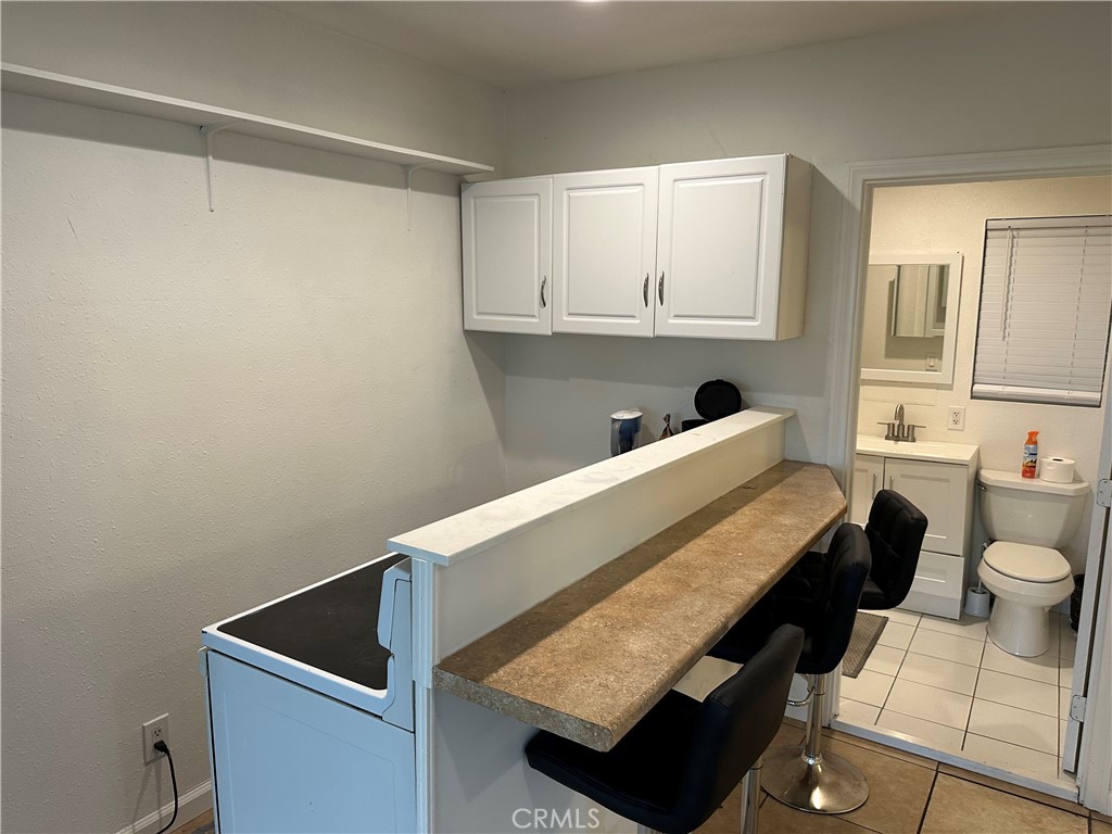 641 Ramona Avenue 2B