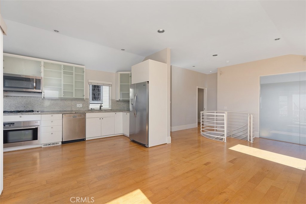 135 Sunset Terrace