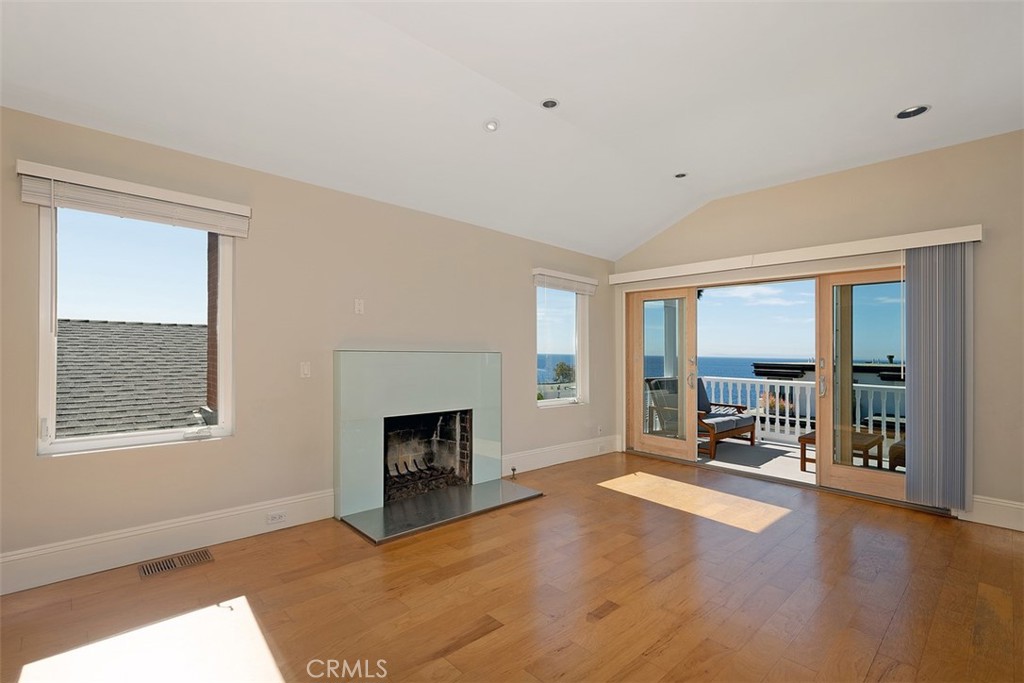 135 Sunset Terrace