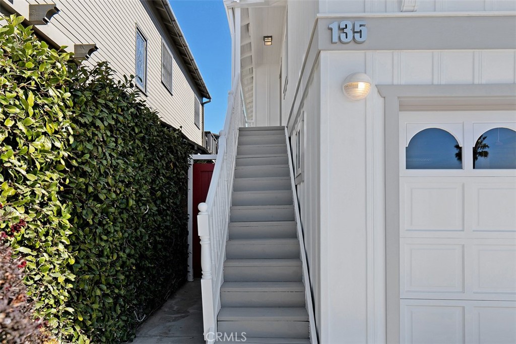 135 Sunset Terrace