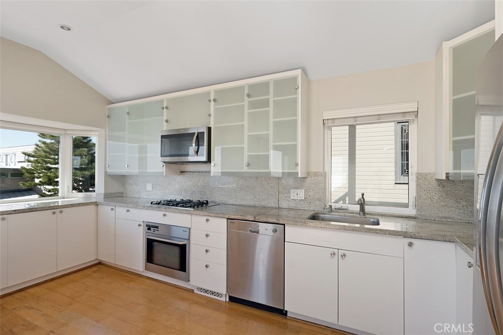 135 Sunset Terrace