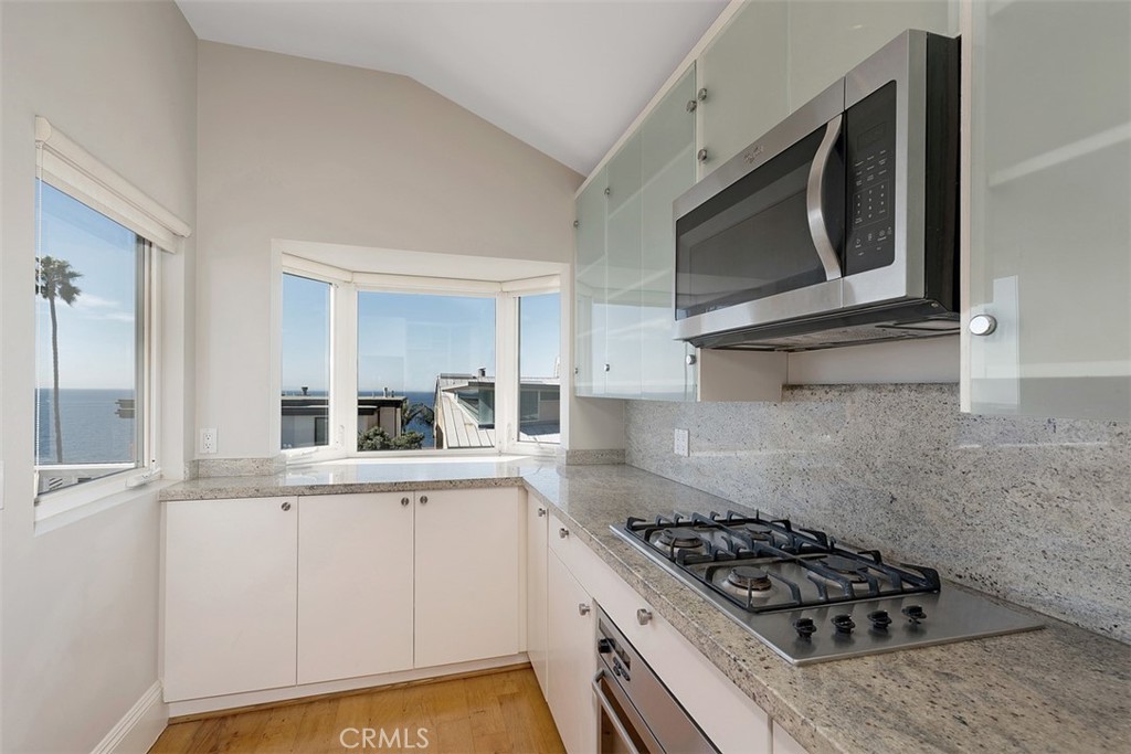 135 Sunset Terrace