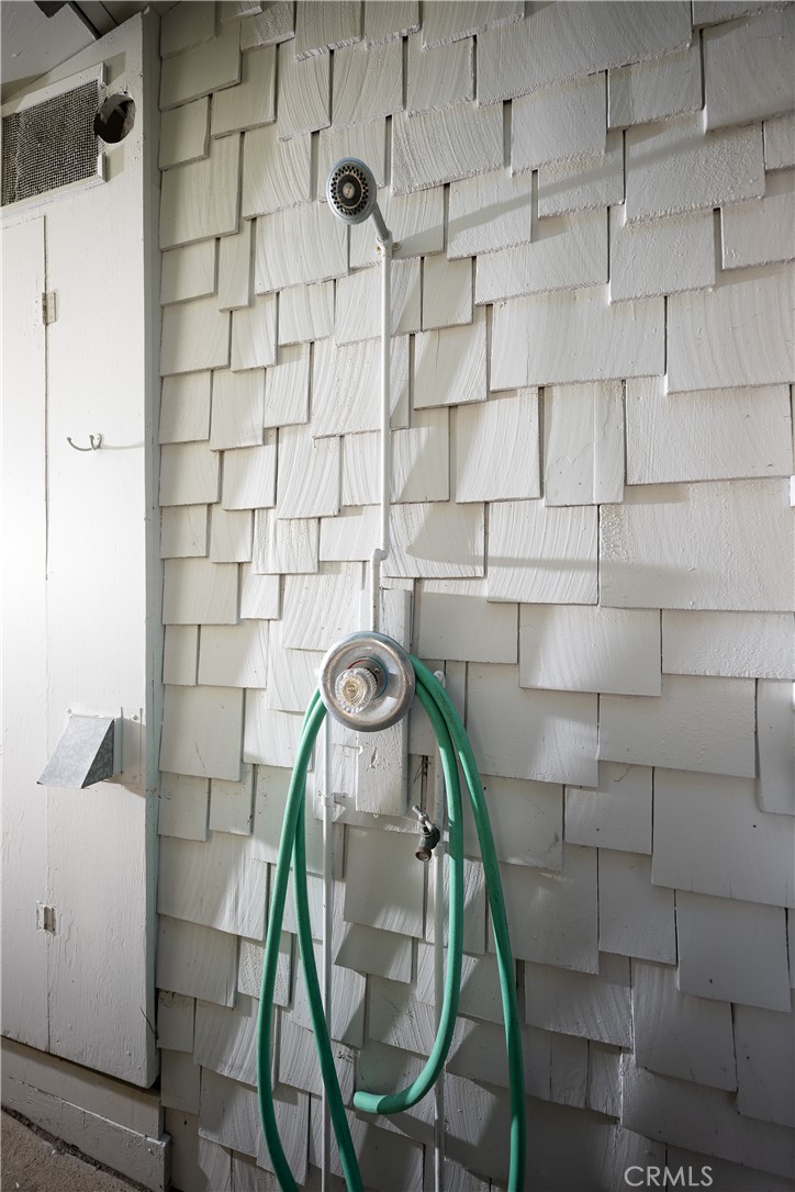 2130 Glenneyre Street