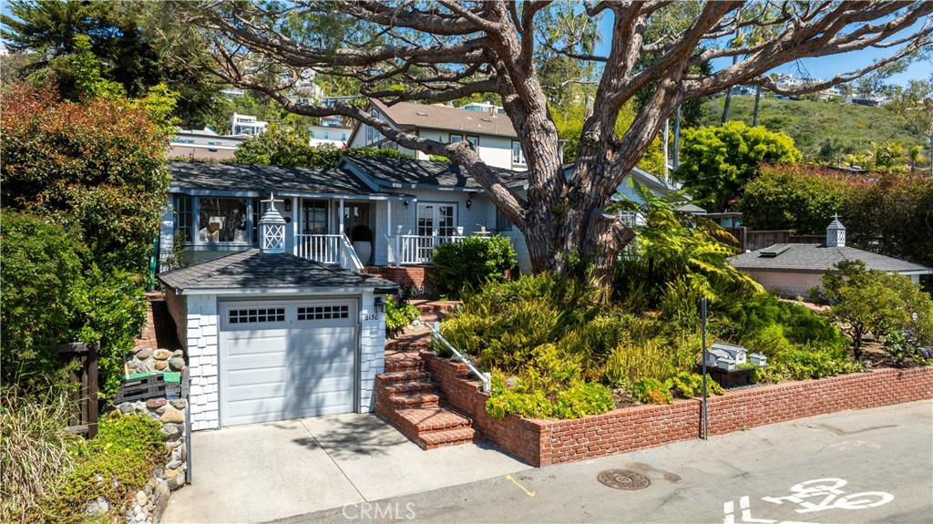 2130 Glenneyre Street