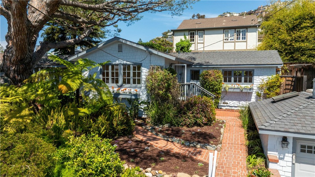 2130 Glenneyre Street