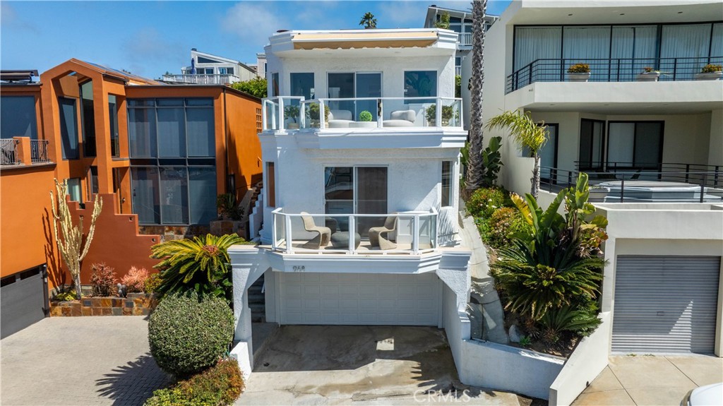968 Acapulco Street