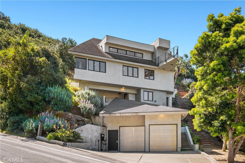 901 Summit Drive