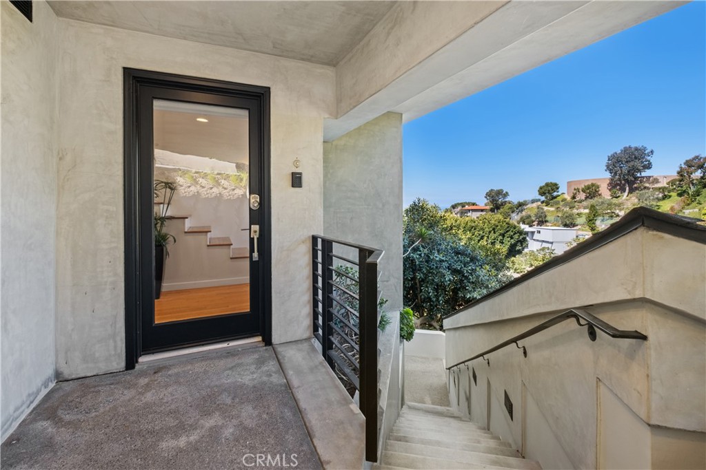 901 Summit Drive